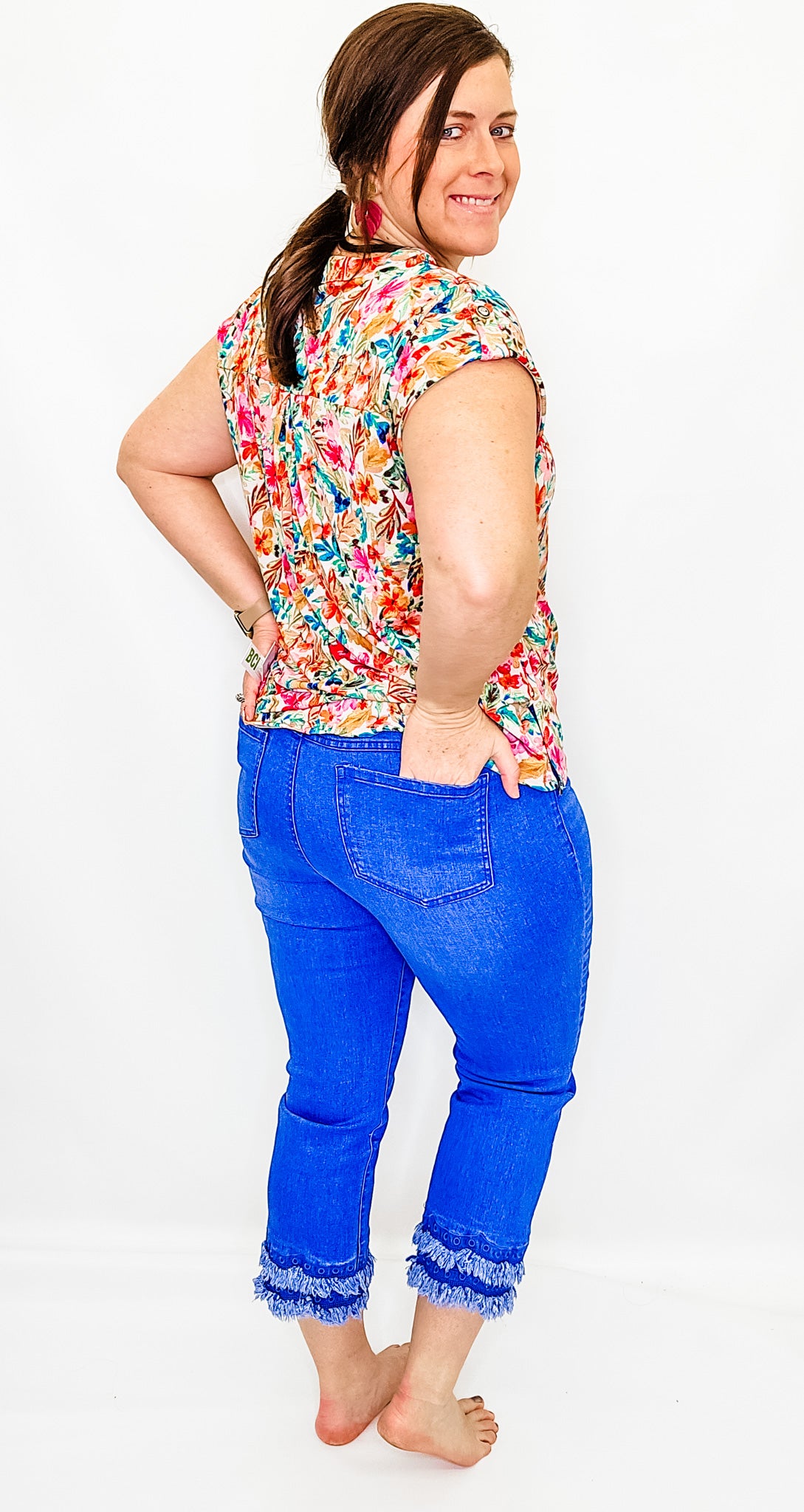 Tribal Jeans Audrey Hem Emb. Straight Crop Jeans