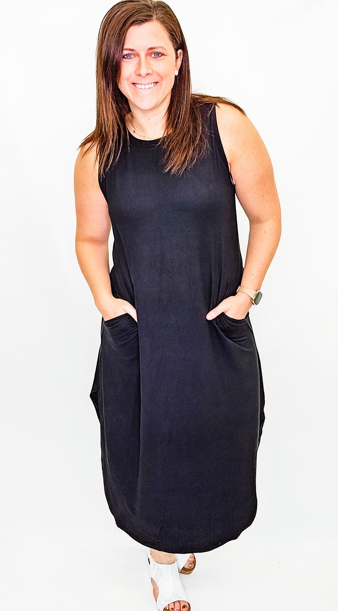 Black Sleeveless Dress with Pockets