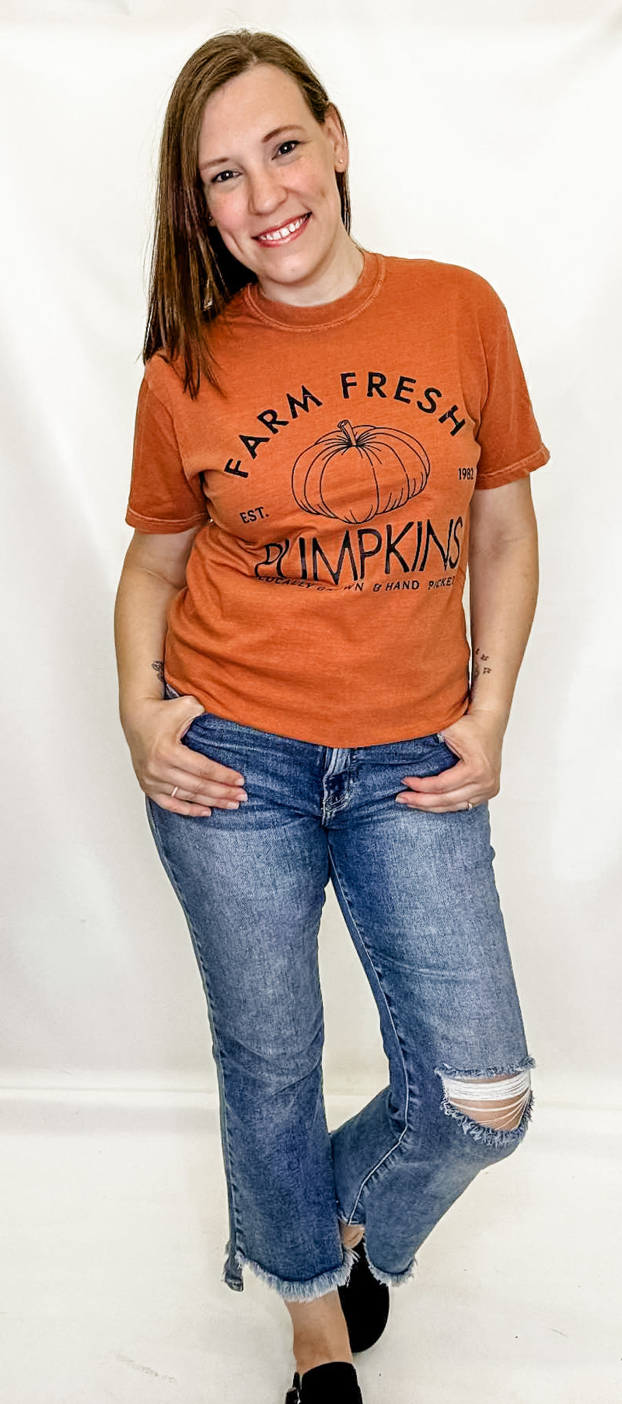 Farm Fresh Pumpkins Rust Graphic Tee. Comfort Colors. Yam. S-2x.