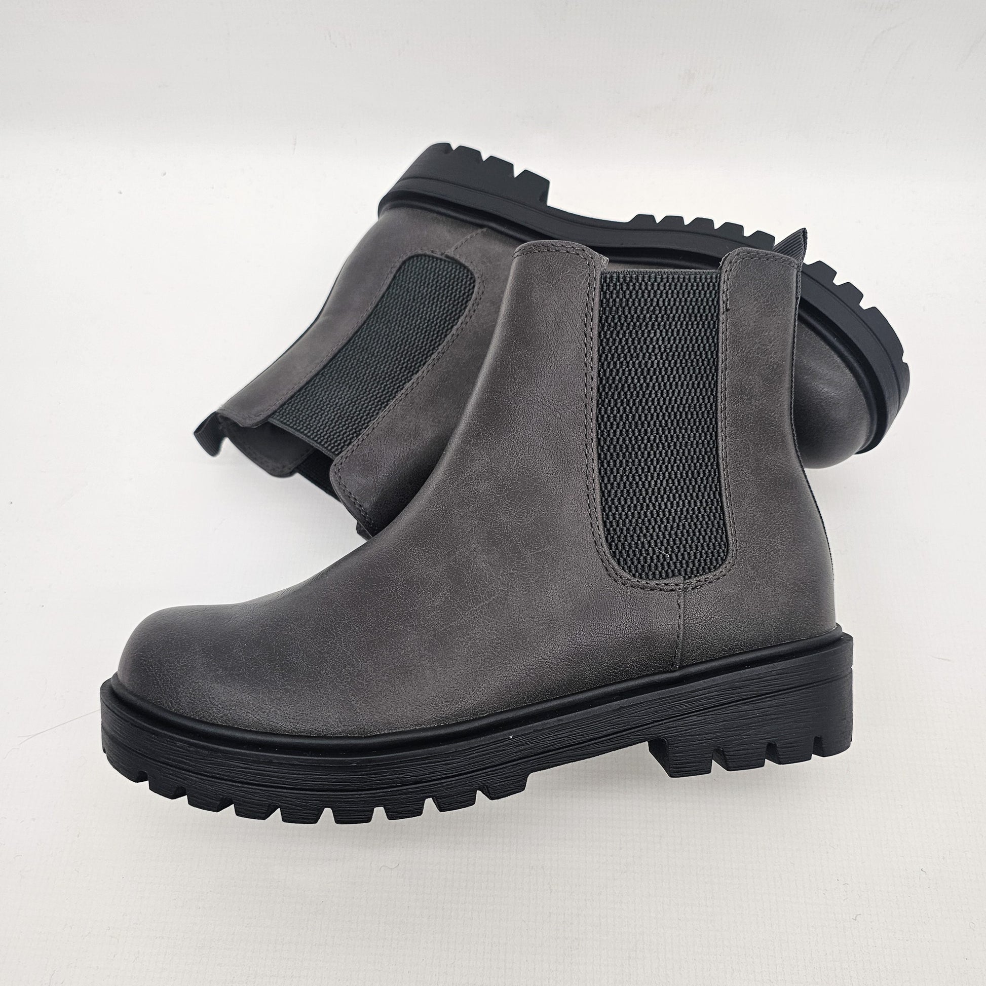 Soda Paden Dk Grey Chelsea Boots. Gray.
