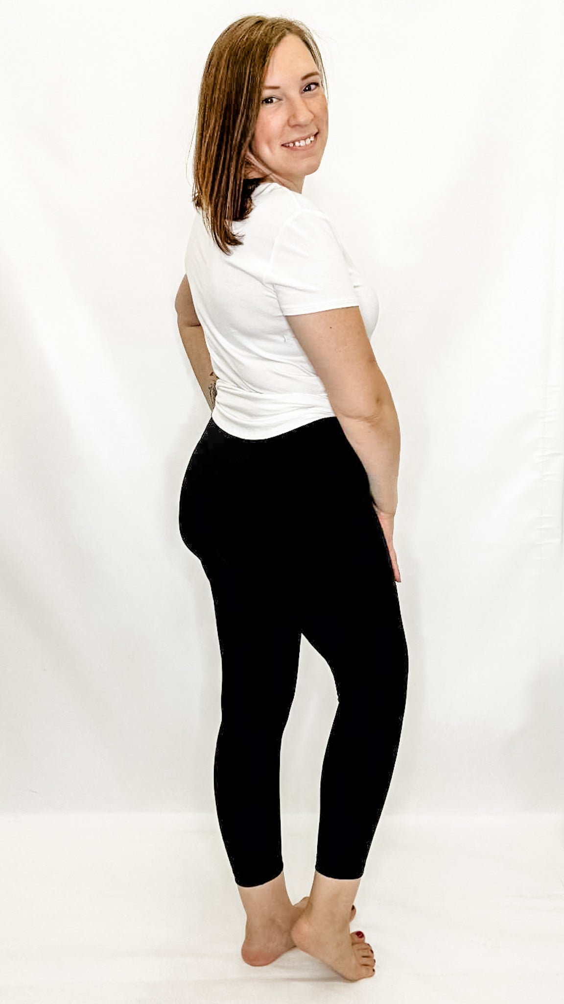 Yogalicious Lux High Rise Ankle Leggings w/Side Pockets